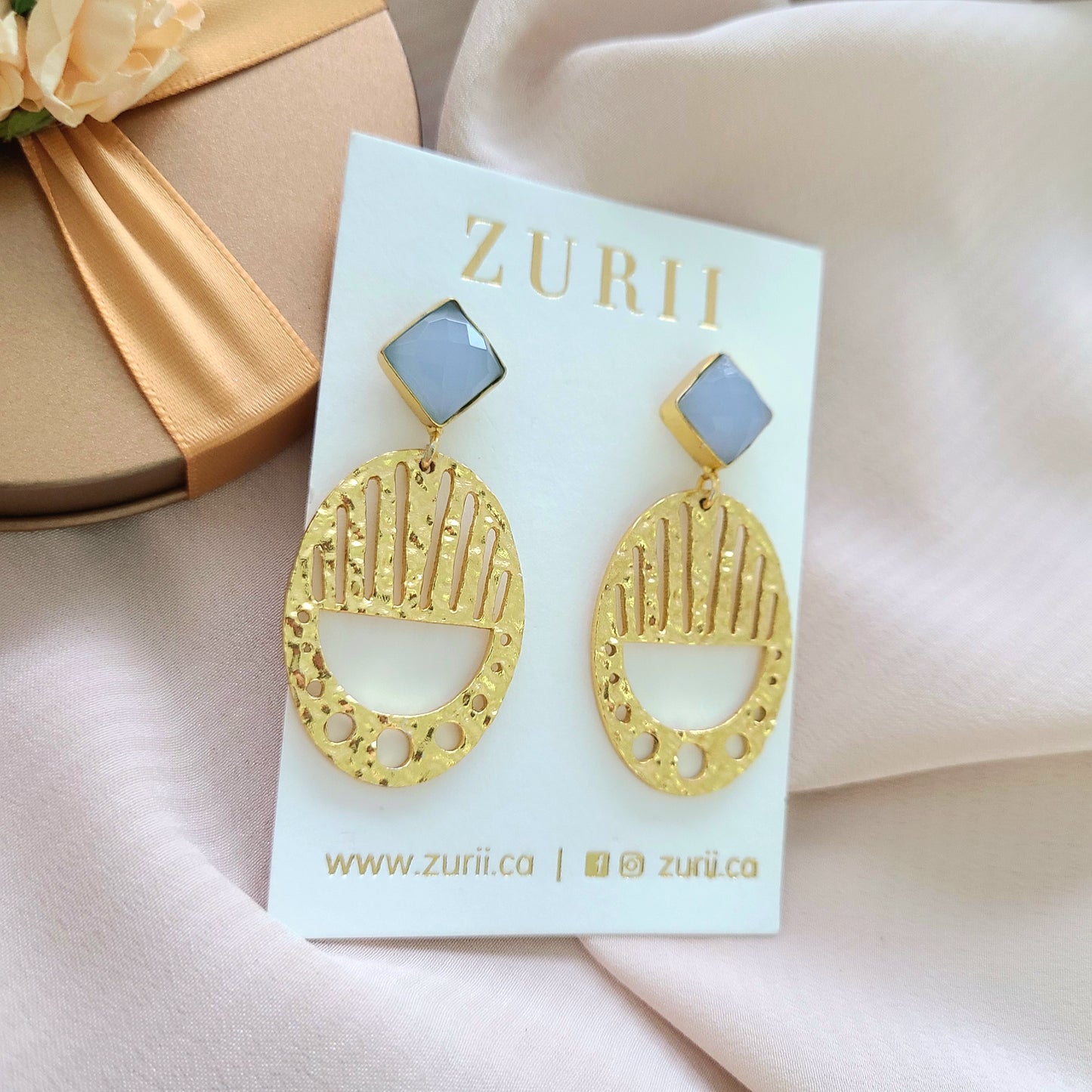 Alma Earrings