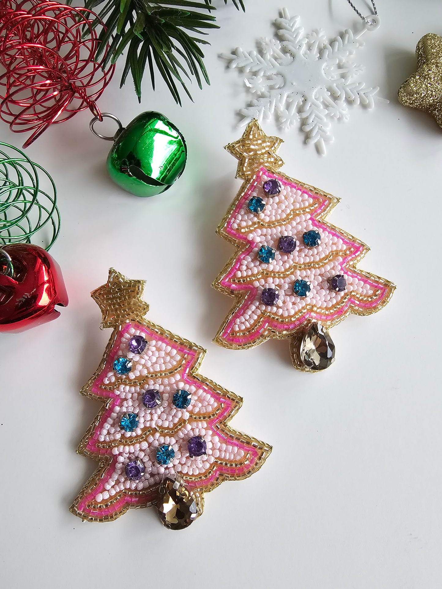 Pink christmas tree earrings