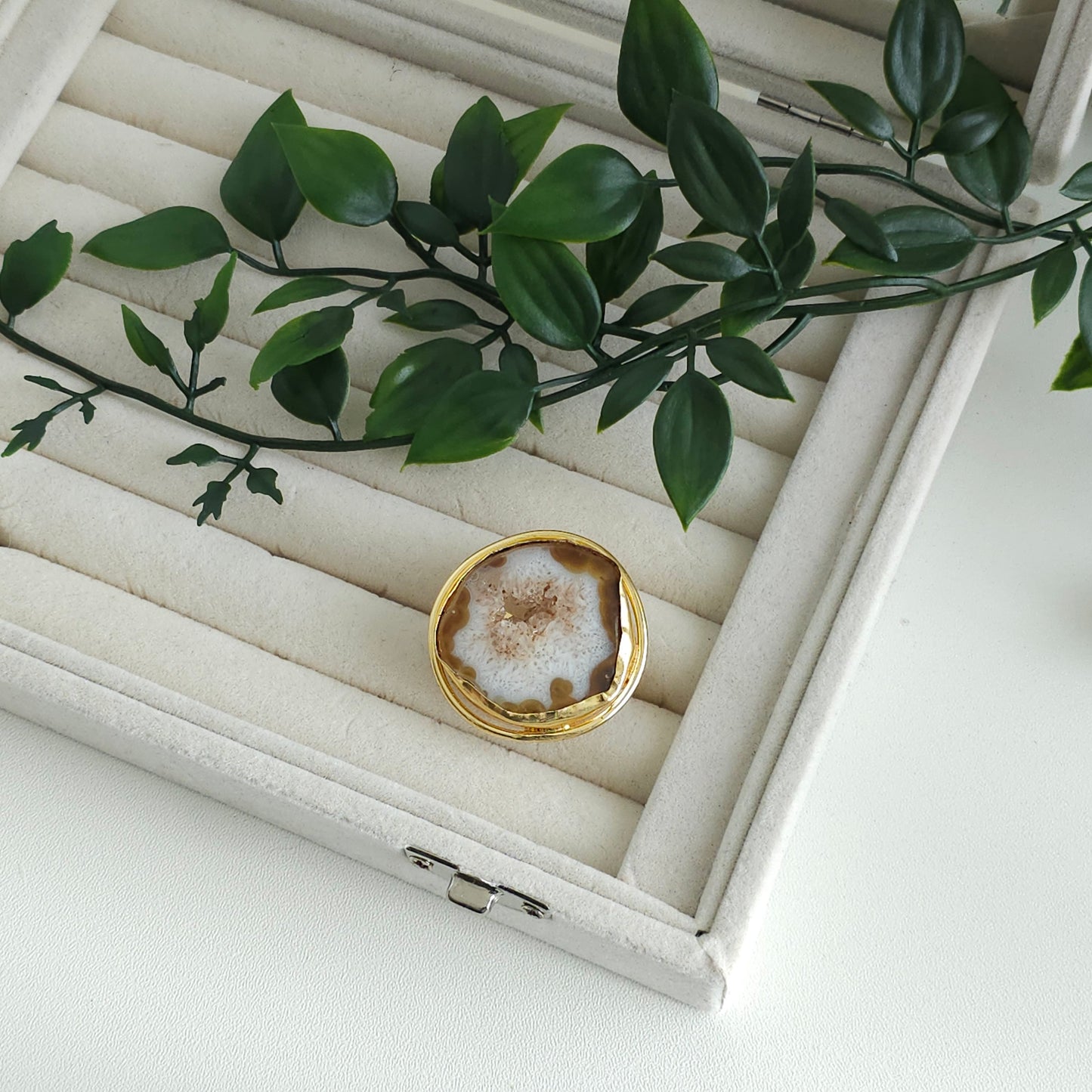 Ring 19