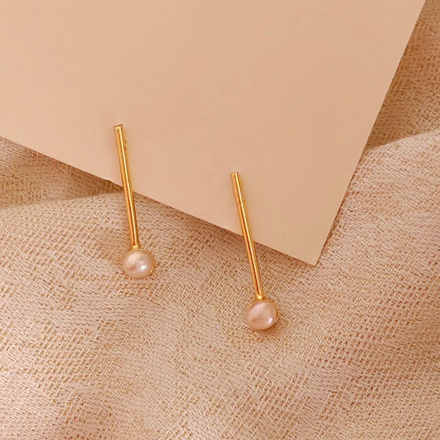 Neomi Earrings