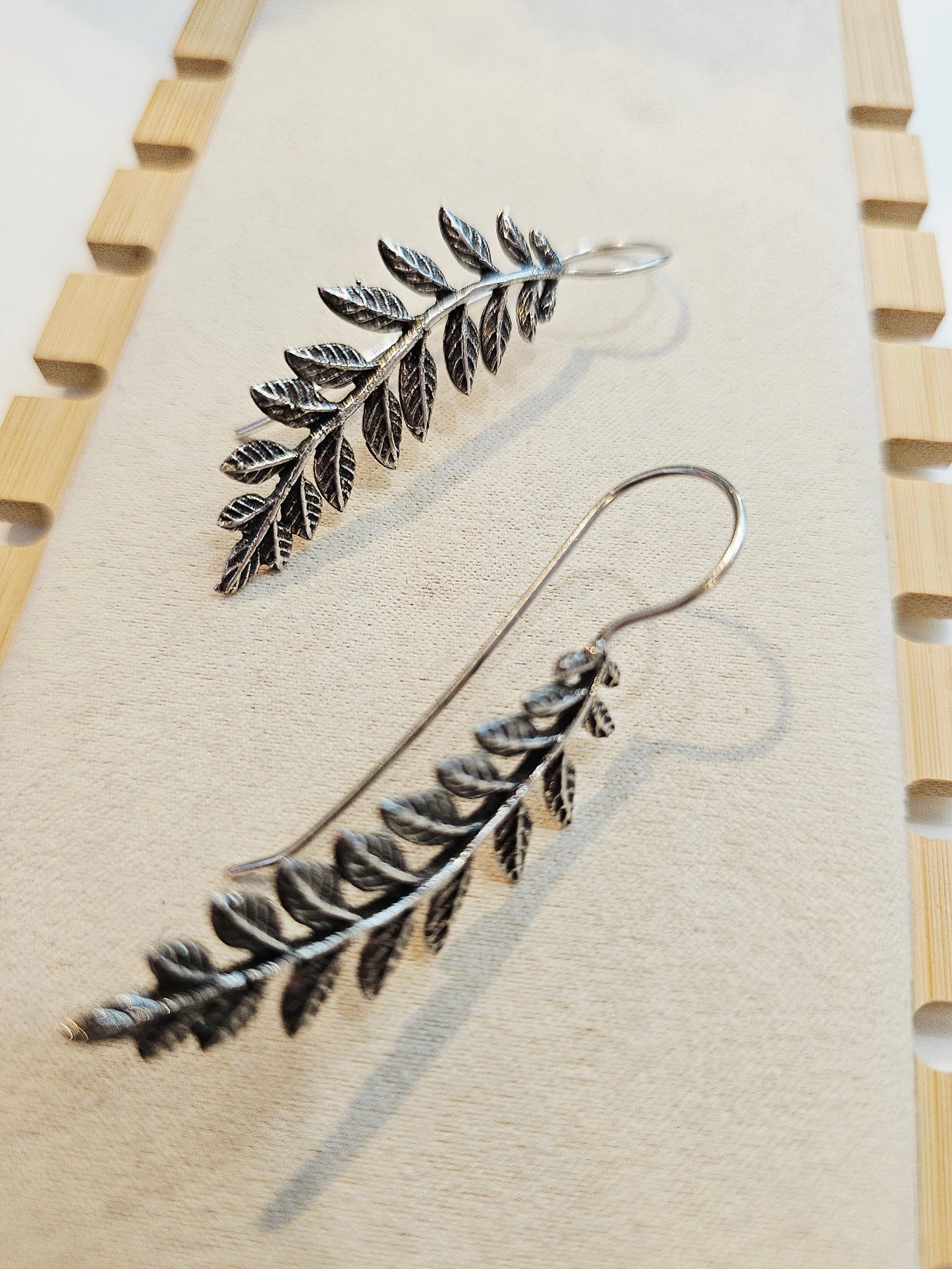 Olive leaves earcuff