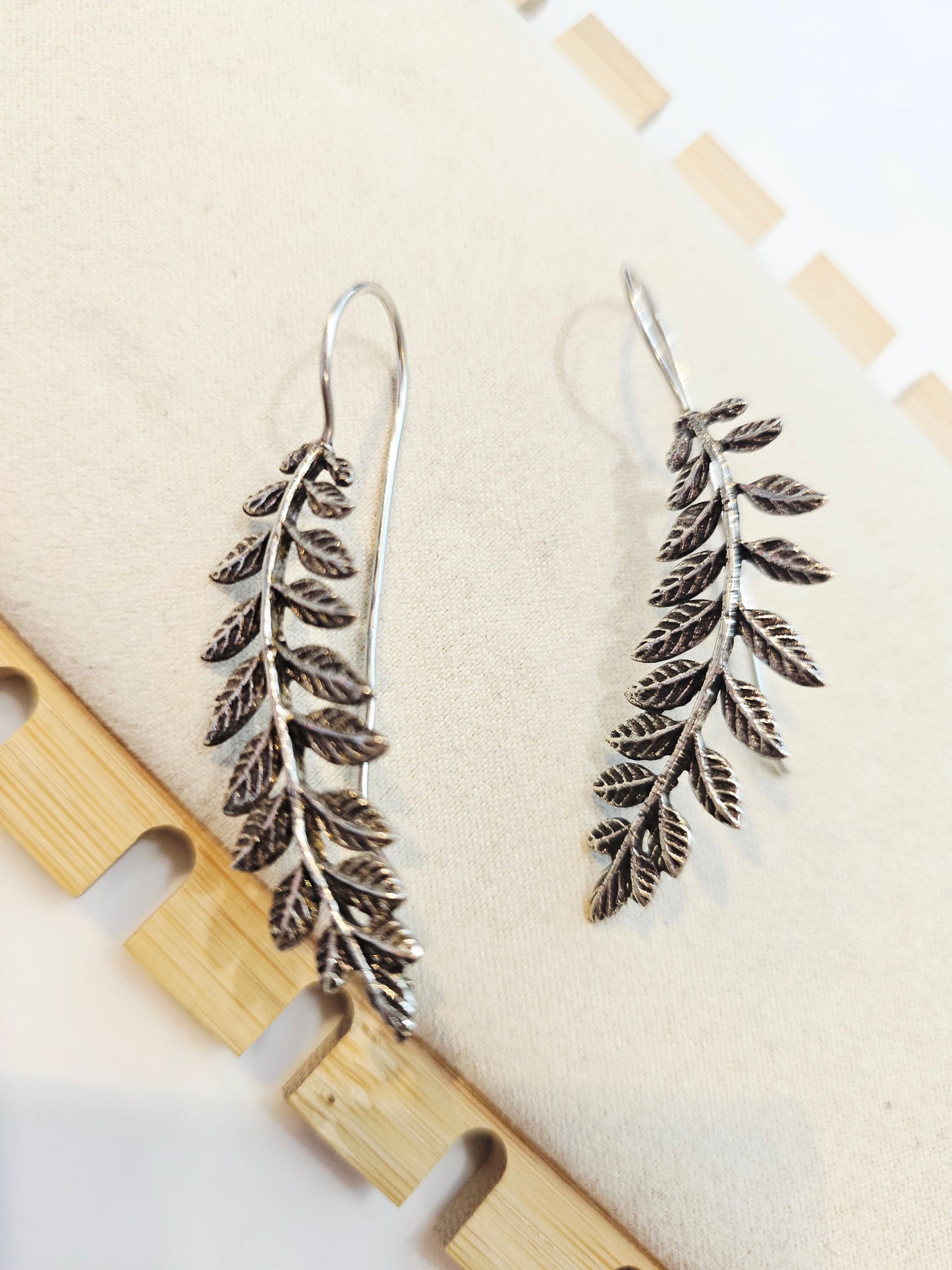 Olive leaves earcuff