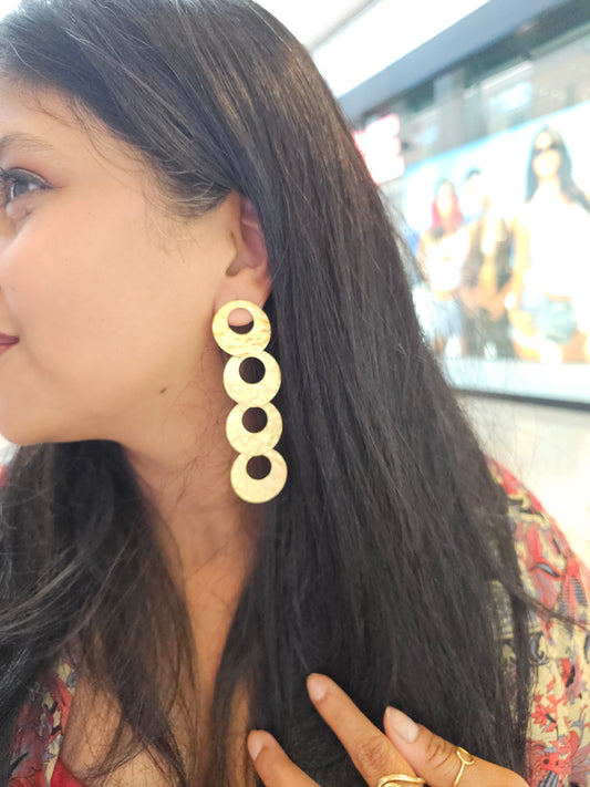 Circle earrings
